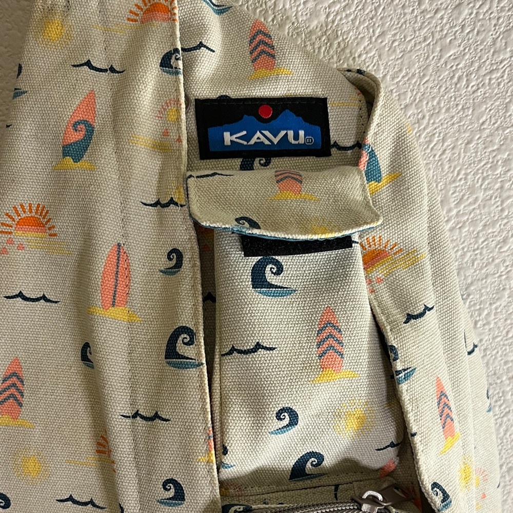 Kavu Cream Sling Bag with Surfboard Print - Picture 2 of 11